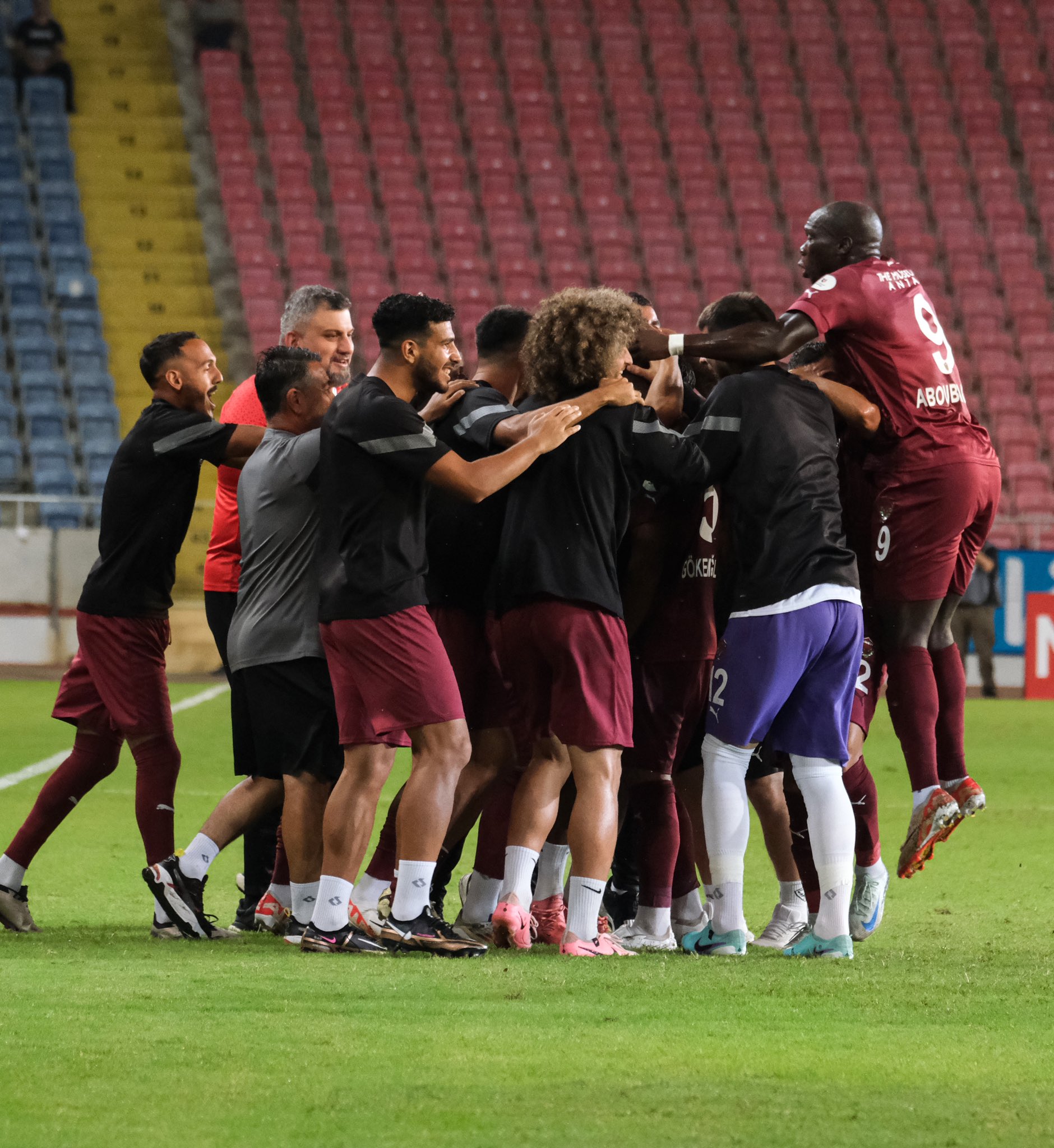 Hatayspor’umuz, Trabzon maçından 1-1’lik eşitlikle ayrıldı